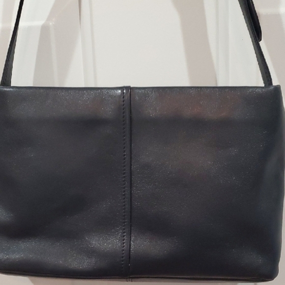 Etienne Aigner Black Leather Shoulder Bag with Gold Accents Plus Pocket Mirror - Picture 5 of 14